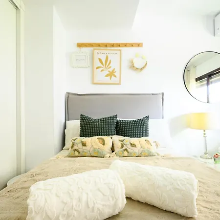 Apartment No Living